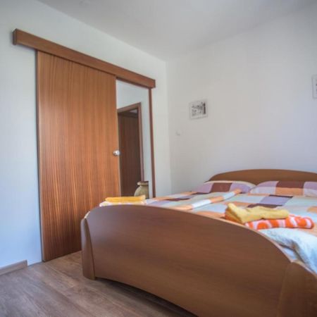 Apartman Marenic Cres Eksteriør billede